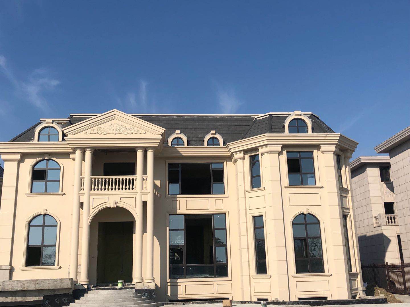 摩利科為無錫江南景園別墅提供屋面改造服務(wù)